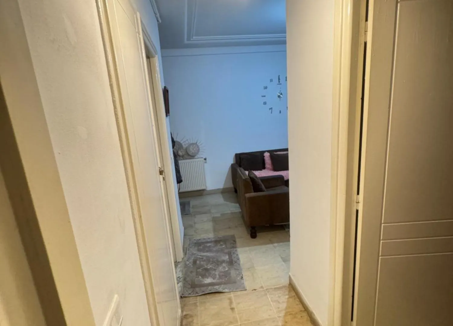 Appartement A Laouina En Face De Downtown Tunes